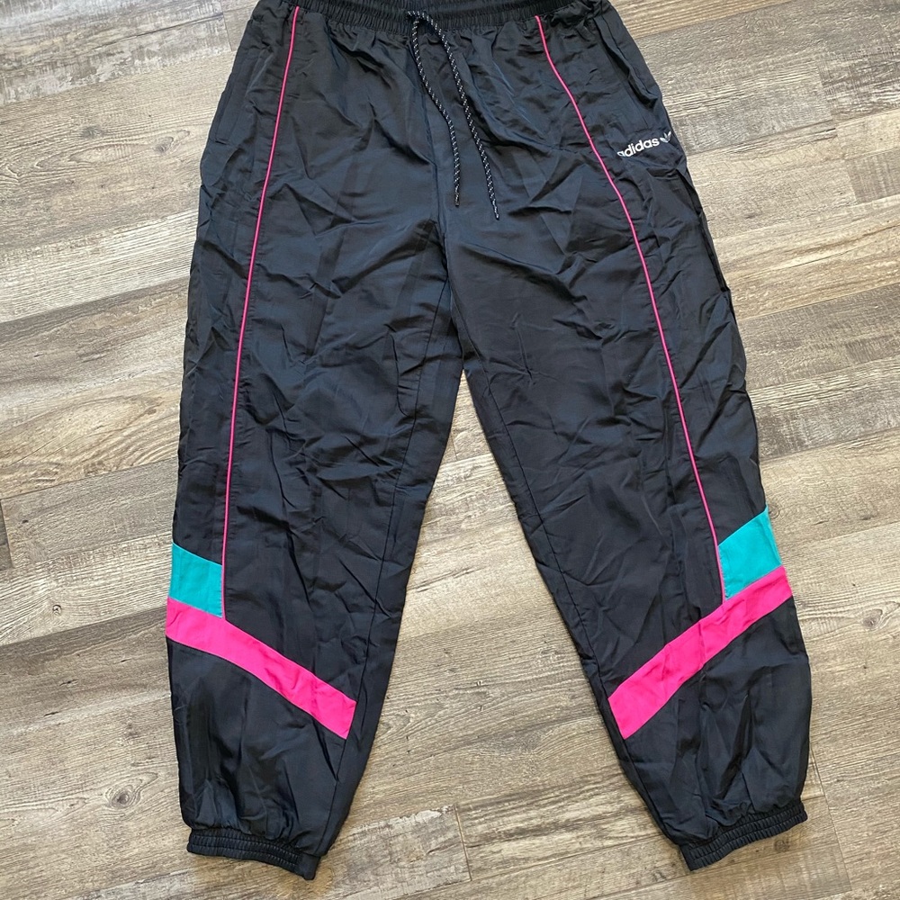 women’s black adidas joggers